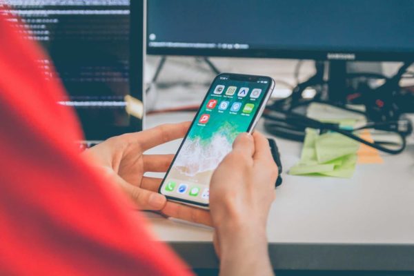 apple iphone vulnerability